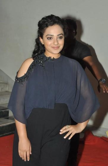 nithya menen,aadalloo meeku joharlu movie,venkatesh,fitness problems to nithya menon  నిత్యామీనన్‌ కి పెద్ద కష్టమొచ్చింది! 